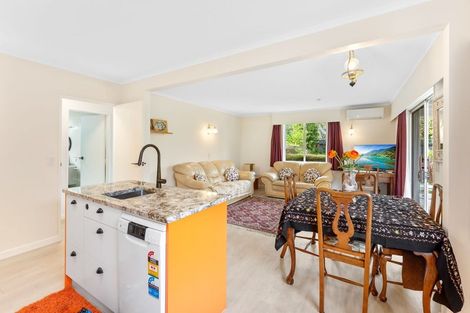 Photo of property in 25b Pehi Kupa Street, Waikanae, 5036