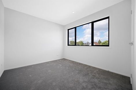 Photo of property in 6/25 Swanson Road, Henderson, Auckland, 0610
