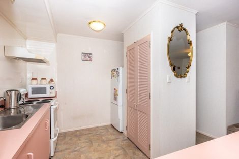 Photo of property in Orange Grove Flats, 25/549 Childers Road, Te Hapara, Gisborne, 4010