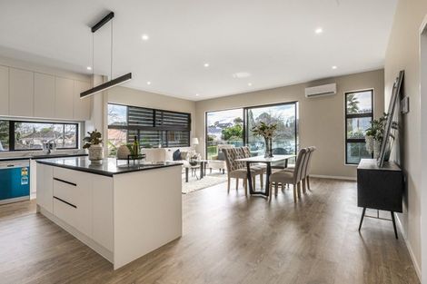 Photo of property in 1/24 Pah Road, Cockle Bay, Auckland, 2014