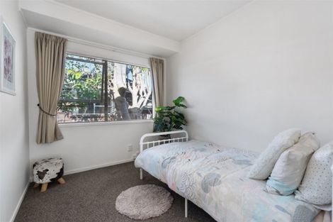 Photo of property in 2/18 Morton Avenue, Forrest Hill, Auckland, 0620