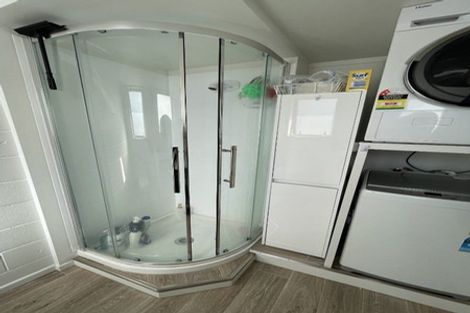 Photo of property in 2/4 Derby Street, Mount Victoria, Wellington, 6011