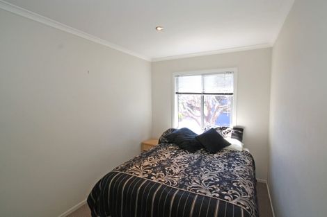 Photo of property in The Strand, 3/16 Ronald Street, Strandon, New Plymouth, 4312