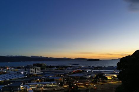 Photo of property in 10 Korokoro Road, Korokoro, Lower Hutt, 5012