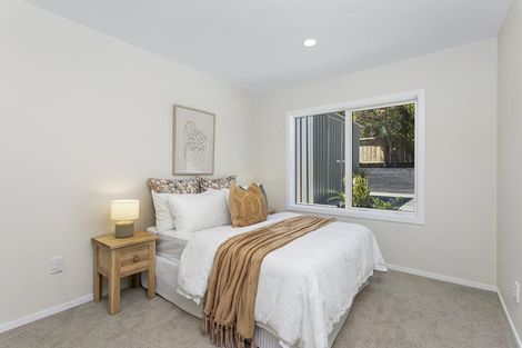 Photo of property in 1/31 Oteha Valley Road, Northcross, Auckland, 0632