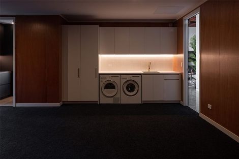 Photo of property in 70 Oak Road, Poraiti, Napier, 4112