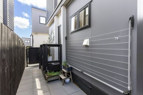 Photo of property in 8a Edgar Pearce Place, Howick, Auckland, 2014