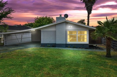 Photo of property in 6 Lawrence Crescent, Hillpark, Auckland, 2102