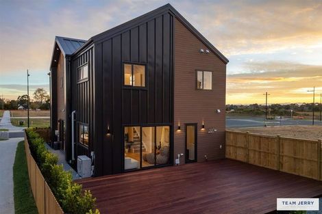 Photo of property in 41 Maungakaraka Road, Karaka, 2580
