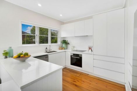 Photo of property in 43b Walmer Road, Point Chevalier, Auckland, 1022