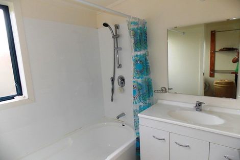 Photo of property in 36d Florance Avenue, Russell, 0202