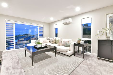 Photo of property in 12 Seaview Crescent, Hatfields Beach, Orewa, 0931