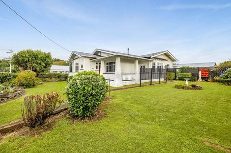 Photo of property in 8 Lincoln Street, Patea, 4520