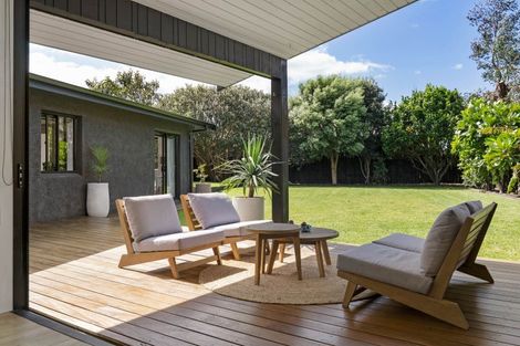 Photo of property in 53 Dickson Road, Papamoa Beach, Papamoa, 3118