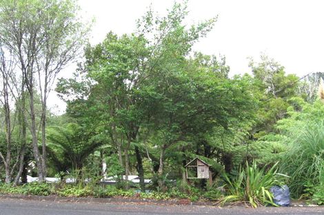 Photo of property in 87 Wood Bay Road, Titirangi, Auckland, 0604