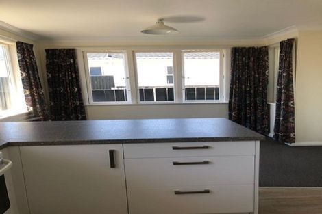 Photo of property in 5 Salisbury Avenue, Terrace End, Palmerston North, 4410