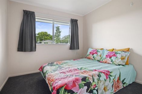 Photo of property in 2 Childs Avenue, Pukekohe, 2120