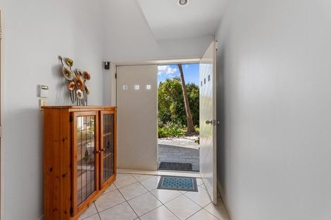 Photo of property in 1/16 Sailfish Drive, West Harbour, Auckland, 0618