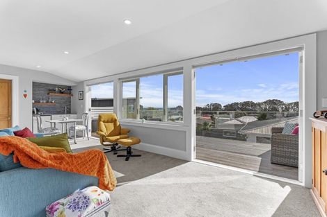 Photo of property in 244 Saint Aubyn Street, New Plymouth, 4310