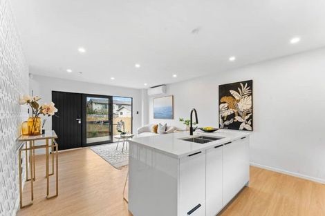 Photo of property in 6/12 Hamlin Road, Mount Wellington, Auckland, 1060