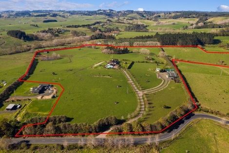 Photo of property in 273 Forestry Road, Waitoki, Kaukapakapa, 0871