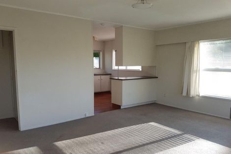 Photo of property in 2/61 Chartwell Avenue, Glenfield, Auckland, 0629