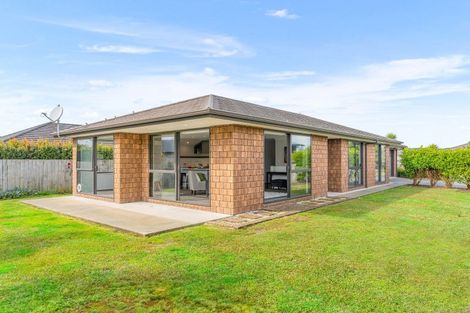 Photo of property in 32 Kedge Drive, Mangawhai, 0505