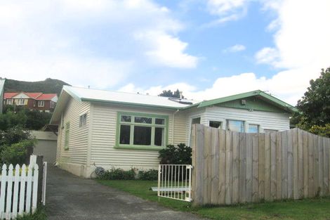Photo of property in 2 Hildreth Street, Karori, Wellington, 6012