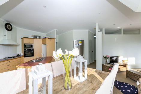 Photo of property in 4a Rahui View, Oakura, 4314