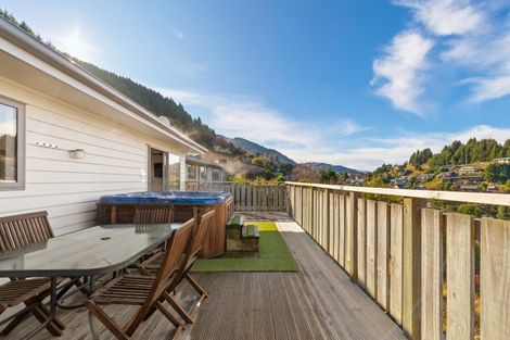 Photo of property in 58a Dart Place, Fernhill, Queenstown, 9300