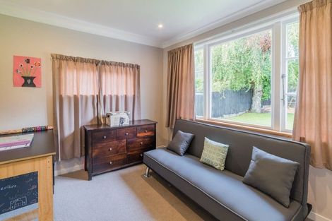 Photo of property in 9 Aorangi Road, Paraparaumu, 5032