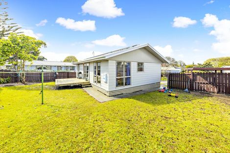 Photo of property in 1/16 Nearco Street, Randwick Park, Auckland, 2105
