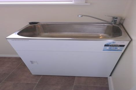 Photo of property in 36 Bowater Place, Manurewa, Auckland, 2102