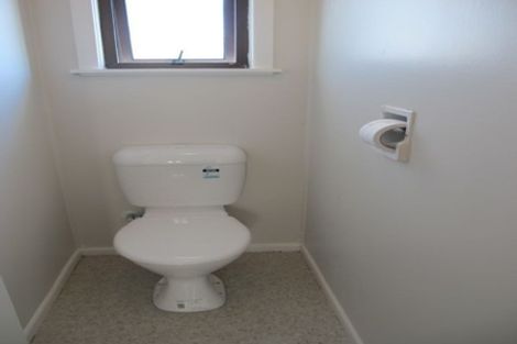 Photo of property in 15 Sheehan Road, Te Atatu South, Auckland, 0610