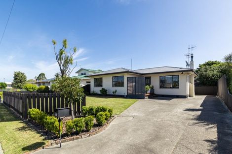 Photo of property in 38 Downing Avenue, Pirimai, Napier, 4112