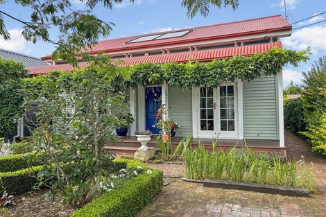 Photo of property in 16 Hastings Street West, Sydenham, Christchurch, 8023