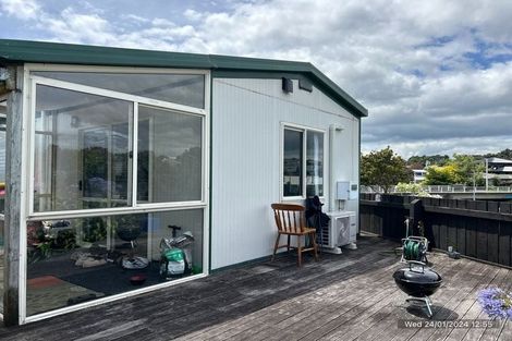 Photo of property in 9 Mahoe Street, Strandon, New Plymouth, 4312