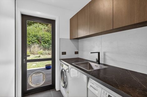 Photo of property in 106 Bayview Road, Charteris Bay, Lyttelton, 8971