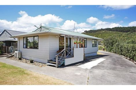 Photo of property in 22 Cordyline Road, Port Waikato, Tuakau, 2695