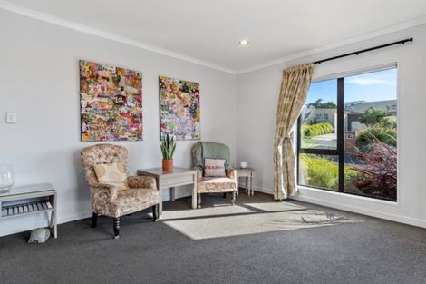 Photo of property in 16 Lynley Park Drive, Omokoroa, 3114