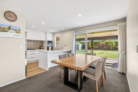 Photo of property in 52 Bradbury Avenue, Rolleston, 7614