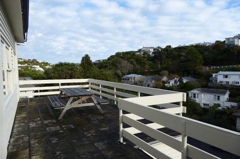 Photo of property in 24 Governor Road, Northland, Wellington, 6012