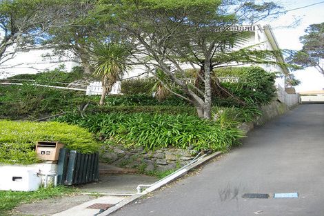 Photo of property in 15 Grove Road, Kelburn, Wellington, 6012