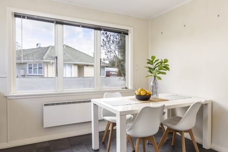 Photo of property in 12 Gardiner Street, Riversdale, Blenheim, 7201