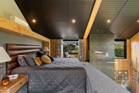 Photo of property in 8 Pendeen Crescent, Jacks Point, Queenstown, 9371