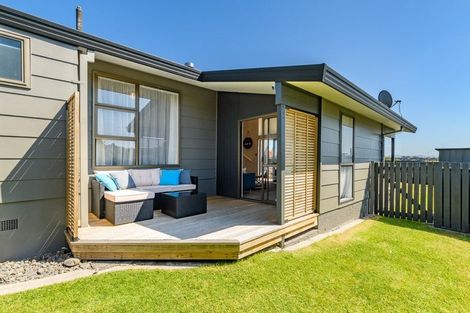 Photo of property in 13 Nicolas Place, Judea, Tauranga, 3110
