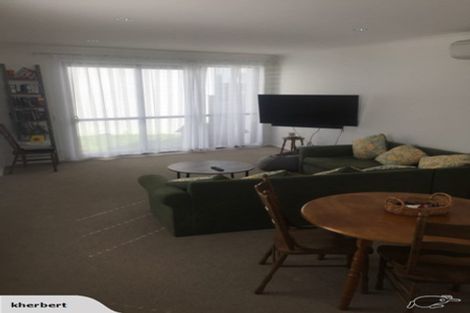 Photo of property in 22 Frank Gill Road, Hobsonville, Auckland, 0616