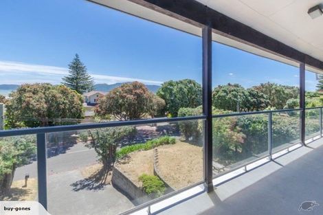 Photo of property in 16 Manly Street, Paraparaumu Beach, Paraparaumu, 5032