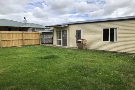 Photo of property in 16 Claymore Street, Manurewa, Auckland, 2102