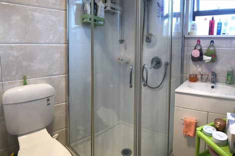 Photo of property in 16 Blease Street, New Lynn, Auckland, 0600